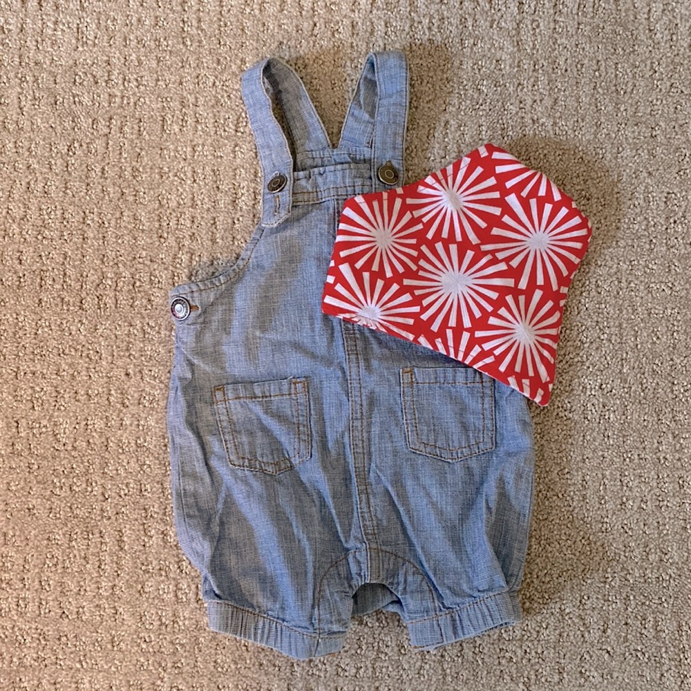 Baby shortalls outfit with matching bib s